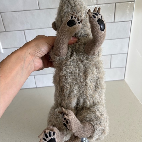 Star Wars Galaxys Edge Lava Meerkat Plush Interactive Disney Sound Works! EUC - Picture 5 of 9